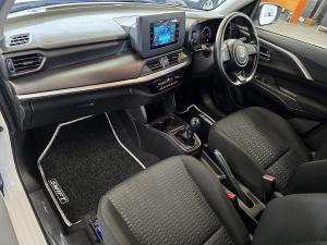 Suzuki Swift 1.2 GL+ manual - Image 17