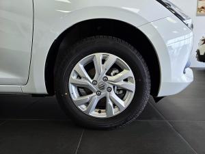 Suzuki Swift 1.2 GL+ manual - Image 17