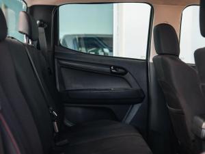 Isuzu D-Max 250 double cab Hi-Ride auto - Image 13