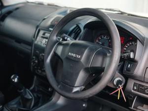 Isuzu D-Max 250 double cab Hi-Ride auto - Image 18