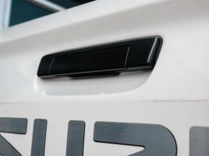 Isuzu D-Max 250 double cab Hi-Ride auto - Image 5