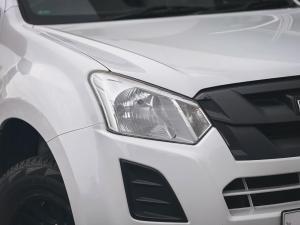 Isuzu D-Max 250 double cab Hi-Ride - Image 8
