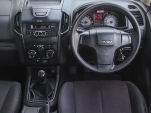 Isuzu D-Max 250 double cab Hi-Ride - Image 22