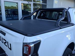 Isuzu D-Max 1.9TD double cab LS X-Rider manual - Image 3