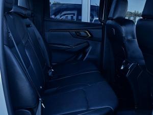 Isuzu D-Max 1.9TD double cab LS X-Rider manual - Image 6