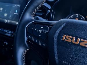 Isuzu D-Max 1.9TD double cab LS X-Rider manual - Image 7