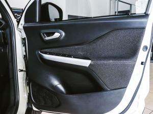 Nissan Magnite 1.0 Turbo Acenta Plus auto - Image 11