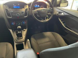 Ford Focus hatch 1.0T Ambiente - Image 11