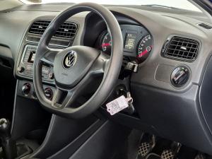 Volkswagen Polo Vivo hatch 1.4 Trendline - Image 11