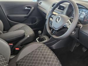 Volkswagen Polo Vivo hatch 1.6 Style - Image 4