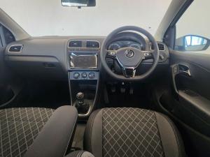 Volkswagen Polo Vivo hatch 1.6 Style - Image 5