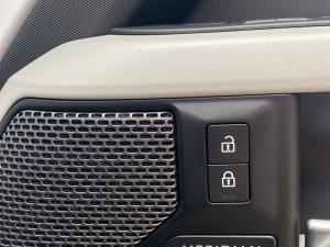 Land Rover Defender 110 D300 X-Dynamic HSE - Image 16