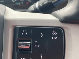 Land Rover Defender 110 D300 X-Dynamic HSE - Image 19