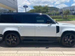Land Rover Defender 110 D350 X-Dynamic HSE - Image 5
