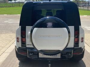 Land Rover Defender 110 D350 X-Dynamic HSE - Image 6