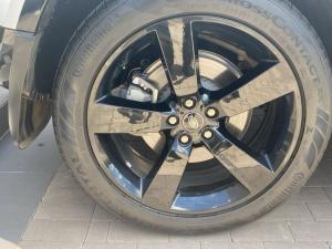 Land Rover Defender 110 D350 X-Dynamic HSE - Image 9