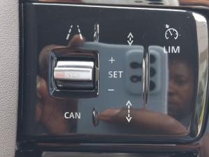 Land Rover Range Rover Evoque D200 R-Dynamic SE - Image 19