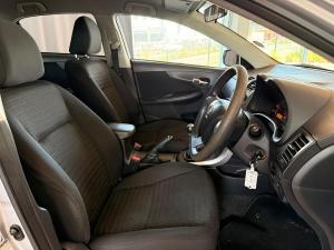 Toyota Corolla 1.6 Professional - Image 11