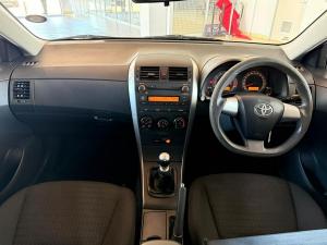 Toyota Corolla 1.6 Professional - Image 12