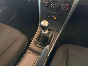 Toyota Corolla 1.6 Professional - Image 16