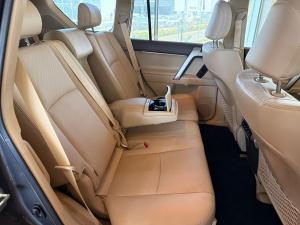 Toyota Land Cruiser Prado 4.0 VX - Image 10