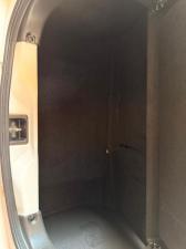 Toyota Vitz 1.0 XR manual - Image 15