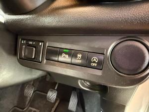 Toyota Vitz 1.0 XR manual - Image 27