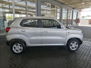 Suzuki S-Presso 1.0 GL manual - Image 8