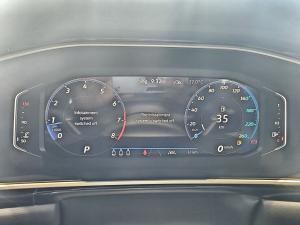 Volkswagen T-Roc 2.0TSI 4Motion R-Line - Image 12