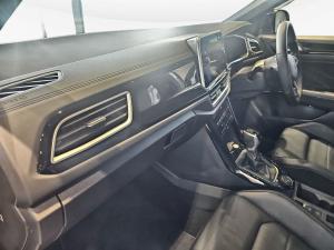 Volkswagen T-Roc 2.0TSI 4Motion R-Line - Image 16