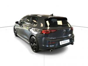 Volkswagen Golf GTI - Image 5