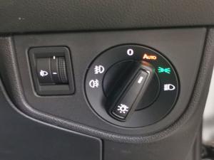 Volkswagen Polo hatch 1.0TSI Life manual - Image 23