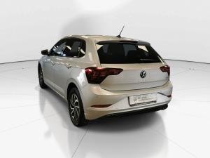 Volkswagen Polo hatch 1.0TSI Life manual - Image 5