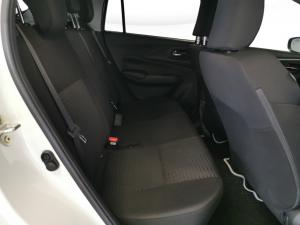 Suzuki Swift 1.2 GLX auto - Image 11