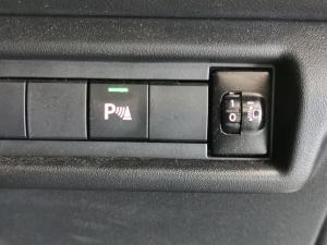 Suzuki Swift 1.2 GLX auto - Image 24