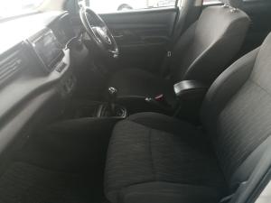 Suzuki Ertiga 1.5 GL manual - Image 16