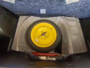 Toyota Starlet 1.5 XS auto - Image 8