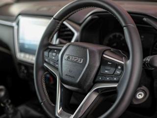 Isuzu D-Max 1.9TD Extended cab LS manual