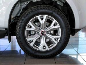 Isuzu D-Max 1.9TD Extended cab LS manual - Image 15