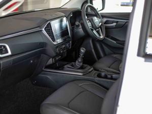 Isuzu D-Max 1.9TD Extended cab LS manual - Image 8