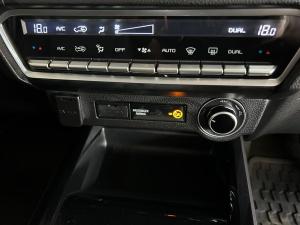 Isuzu D-Max 3.0TD double cab LSE 4x4 - Image 20