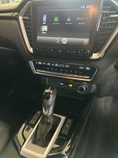 Isuzu D-Max 3.0TD double cab V-Cross 4x4 - Image 14