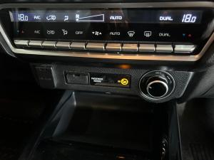 Isuzu D-Max 3.0TD double cab V-Cross 4x4 - Image 16