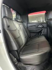 Isuzu D-Max 3.0TD double cab V-Cross 4x4 - Image 27