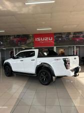 Isuzu D-Max 3.0TD double cab V-Cross 4x4 - Image 4