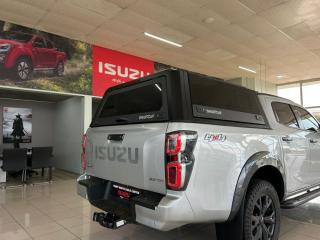Isuzu D-Max 3.0TD double cab V-Cross 4x4