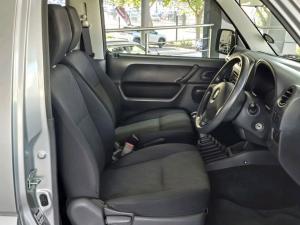 Suzuki Jimny 1.3 - Image 10