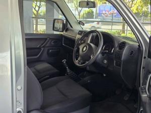 Suzuki Jimny 1.3 - Image 9