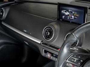 Audi A3 sedan 30TFSI - Image 12