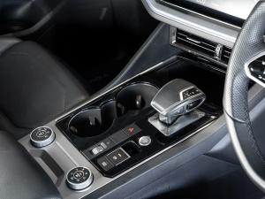 Volkswagen Touareg V6 TDI Executive R-Line - Image 12